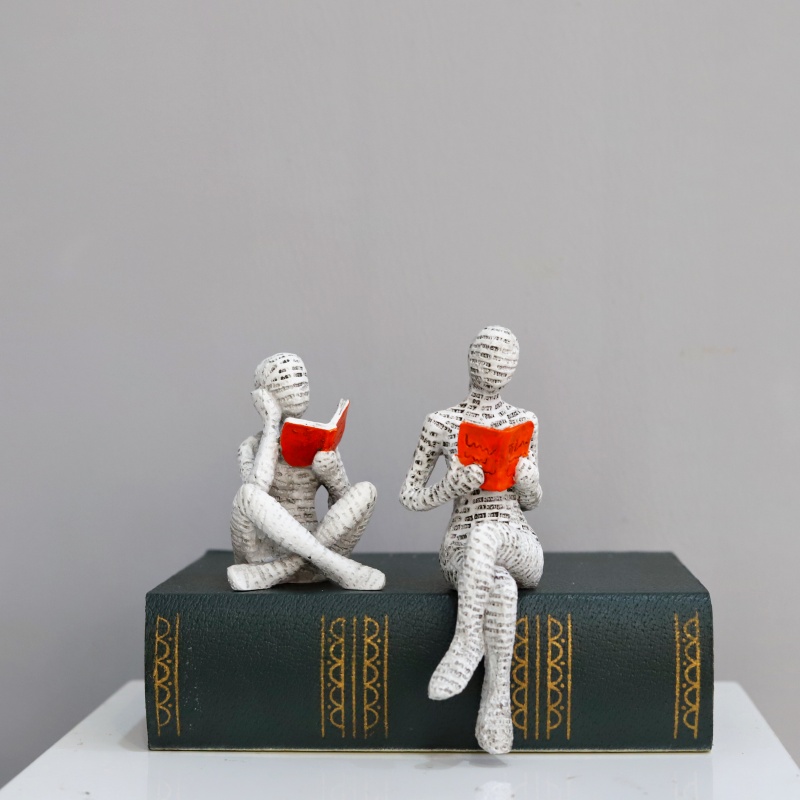 1Pc, Reading Paper Pulp Woman  - Office Furniture Brand のレビューと価格