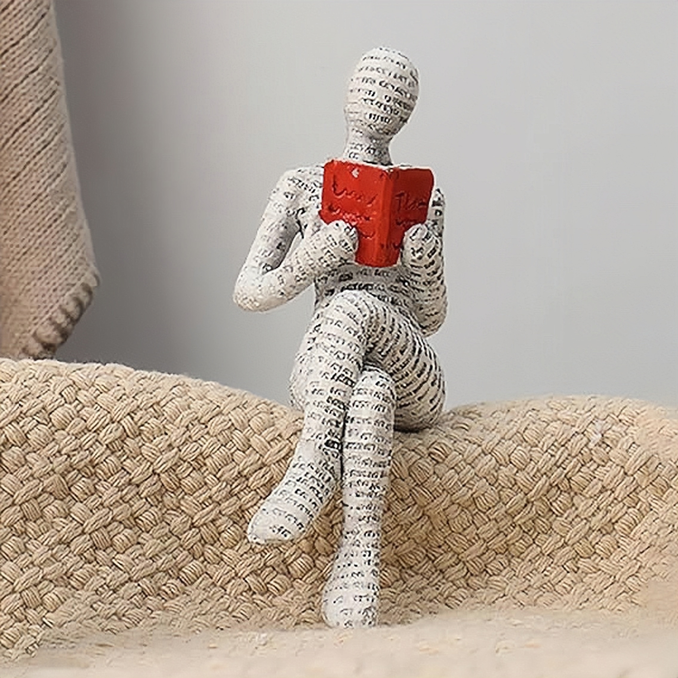 1Pc, Reading Paper Pulp Woman  - Office Furniture Brand のレビューと価格