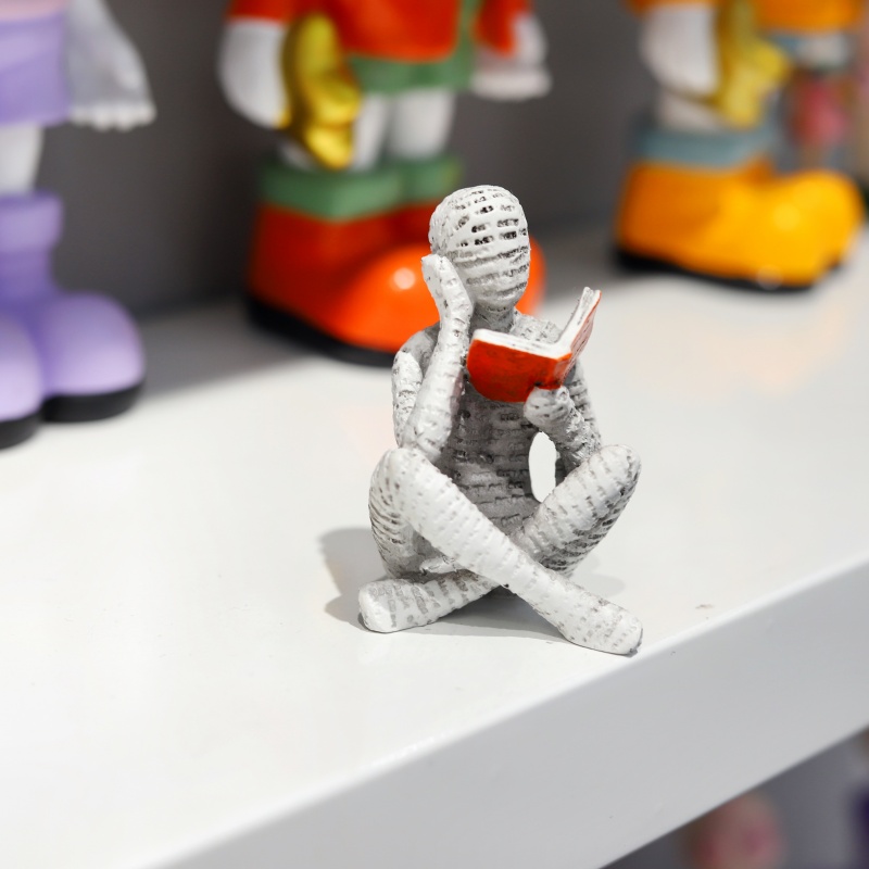 1Pc, Reading Paper Pulp Woman  - Office Furniture Brand のレビューと価格